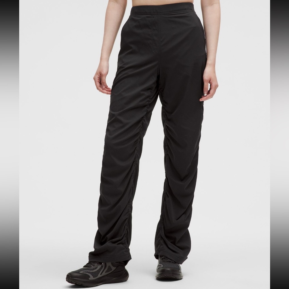 NWT Lululemon Dance Studio Slim-Fit High-Rise Flared Pant Black